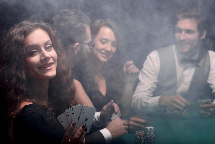 Antarmuka permainan Koprok di platform baraya togel dengan kartu dan papan skor